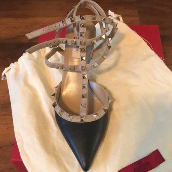 Black Valentino caged pumps - Picture 5 of 5